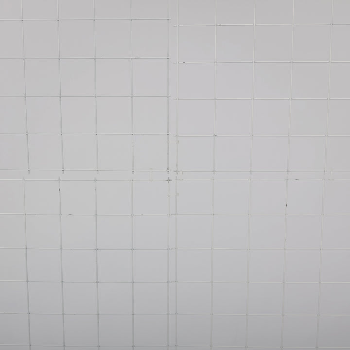Gap & mesh not lining up along centre of frame