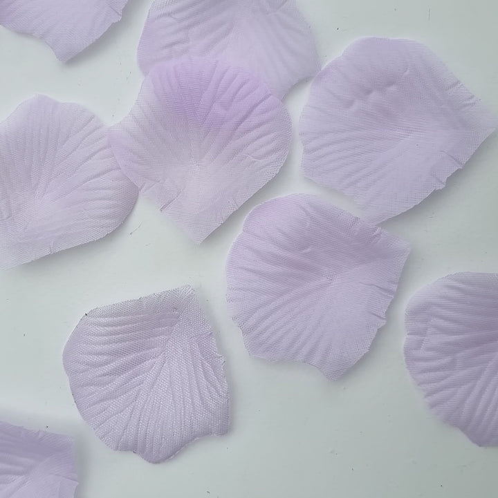 CLEARANCE Rose Petals - Lavender Purple (100pc)