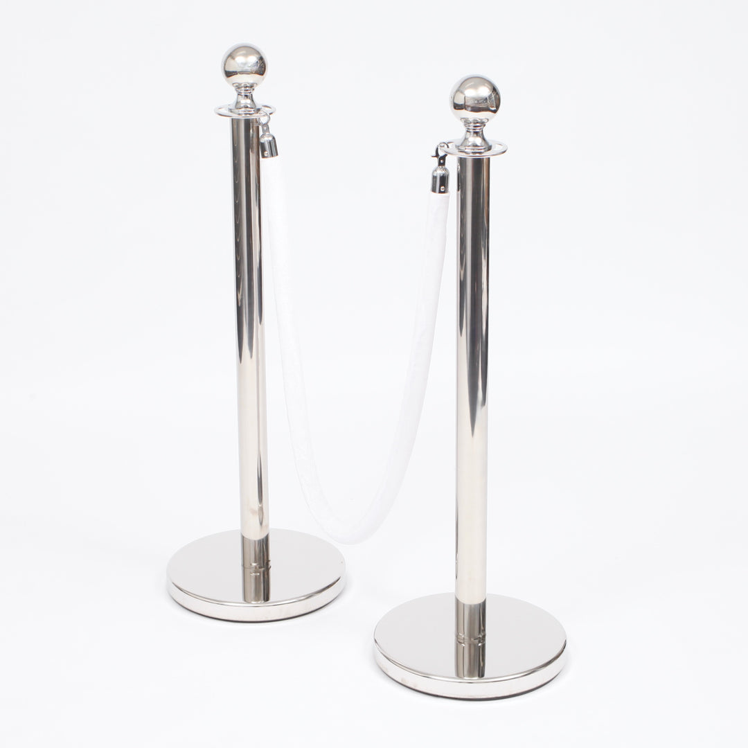 Bollard Velvet Rope - White (Silver Clips), rope on bollard set