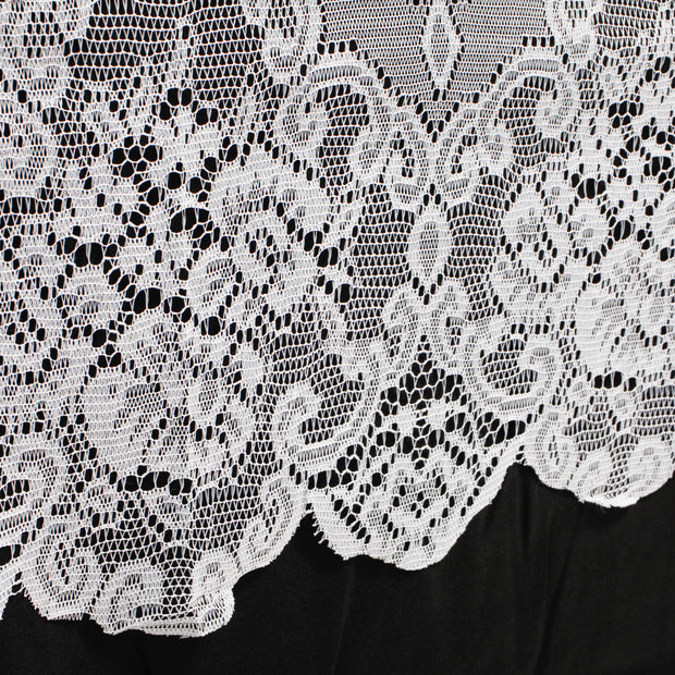 White Lace Rectangle Tablecloth (152x213cm) close 1