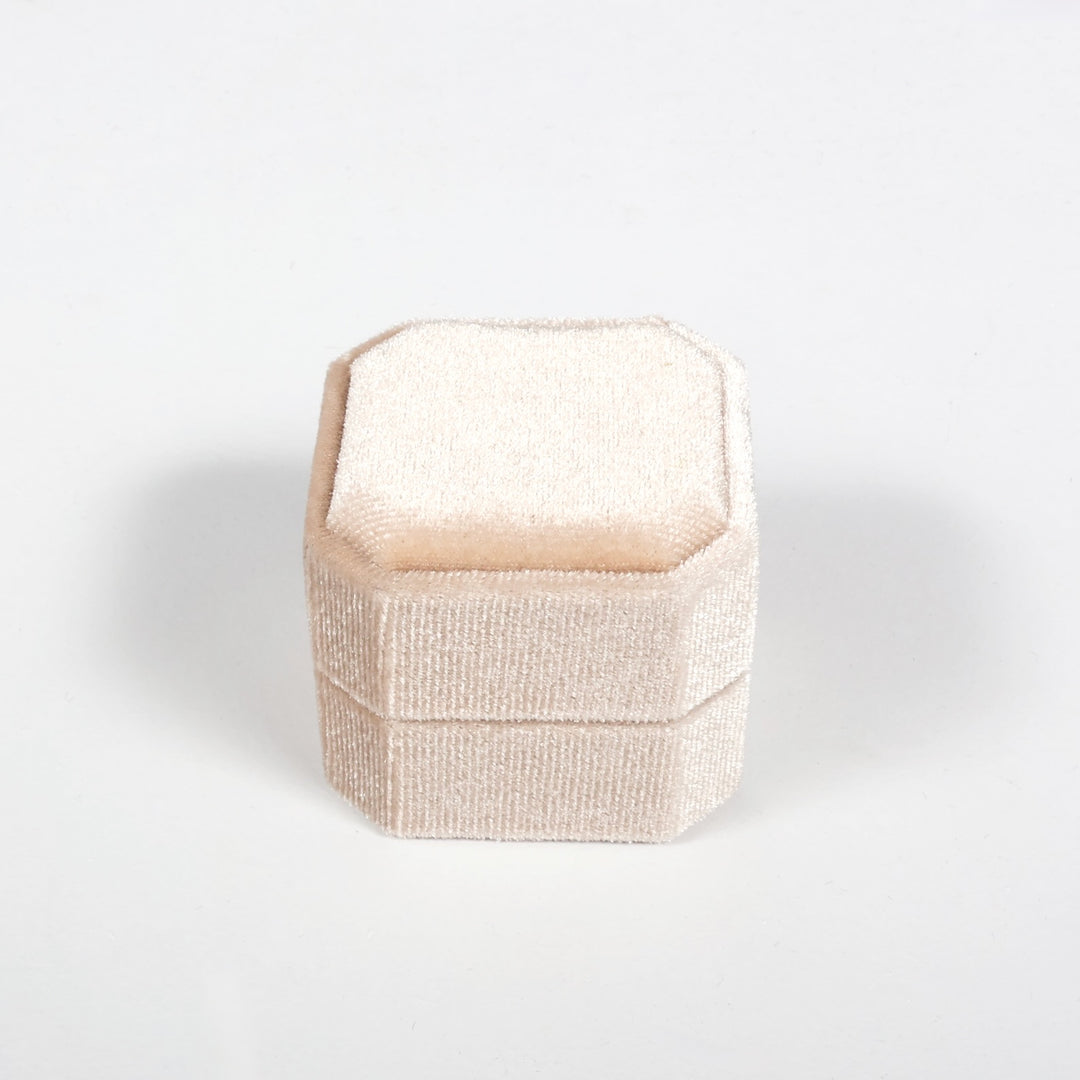 Velvet Ring Box - Ivory