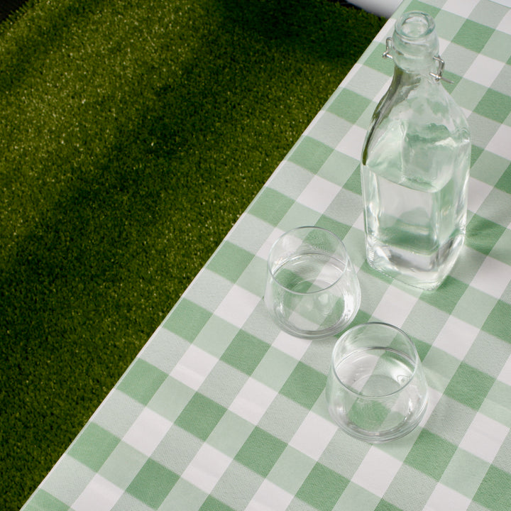 Green Checkered Tablecloth (153x259cm) close up 