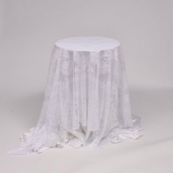 White Lace Rectangle Tablecloth (152x213cm)
