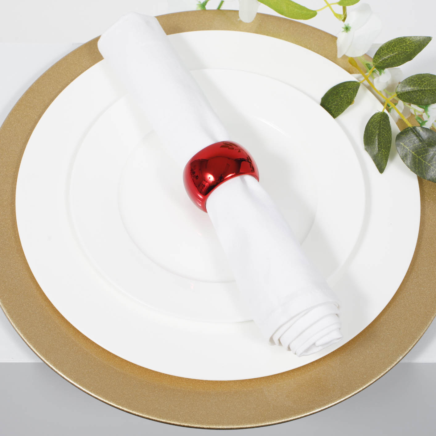 White and gold charger plates 2025